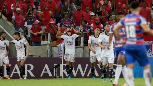 Colo Colo sorprendió en Brasil y venció a Fortaleza por el grupo de River