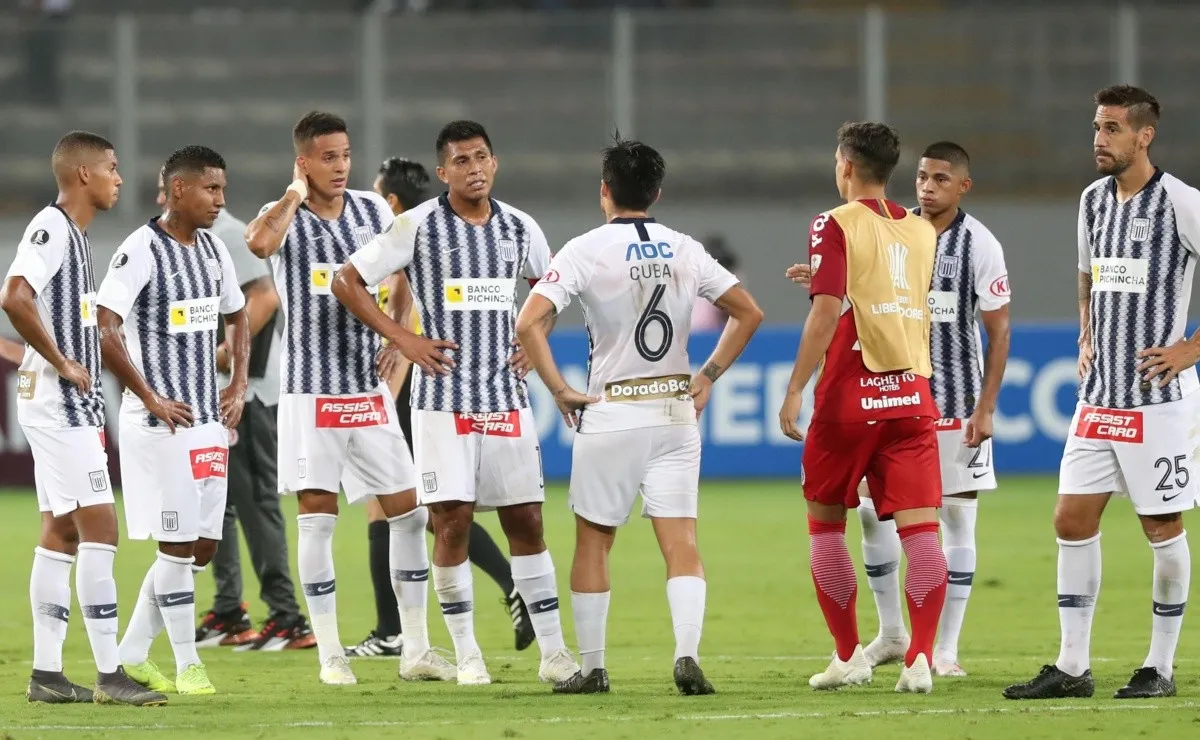 El equipo peruano buscará ganarle a River para empezar con el pie derecho la Libertadores y también para hacer historia.