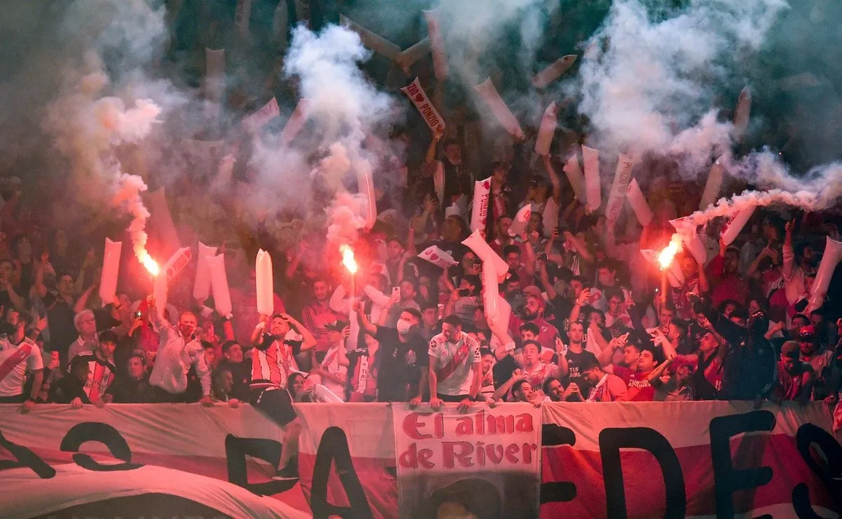 El Monumental se prepara para recibir a su primer partido de Libertadores en el año.