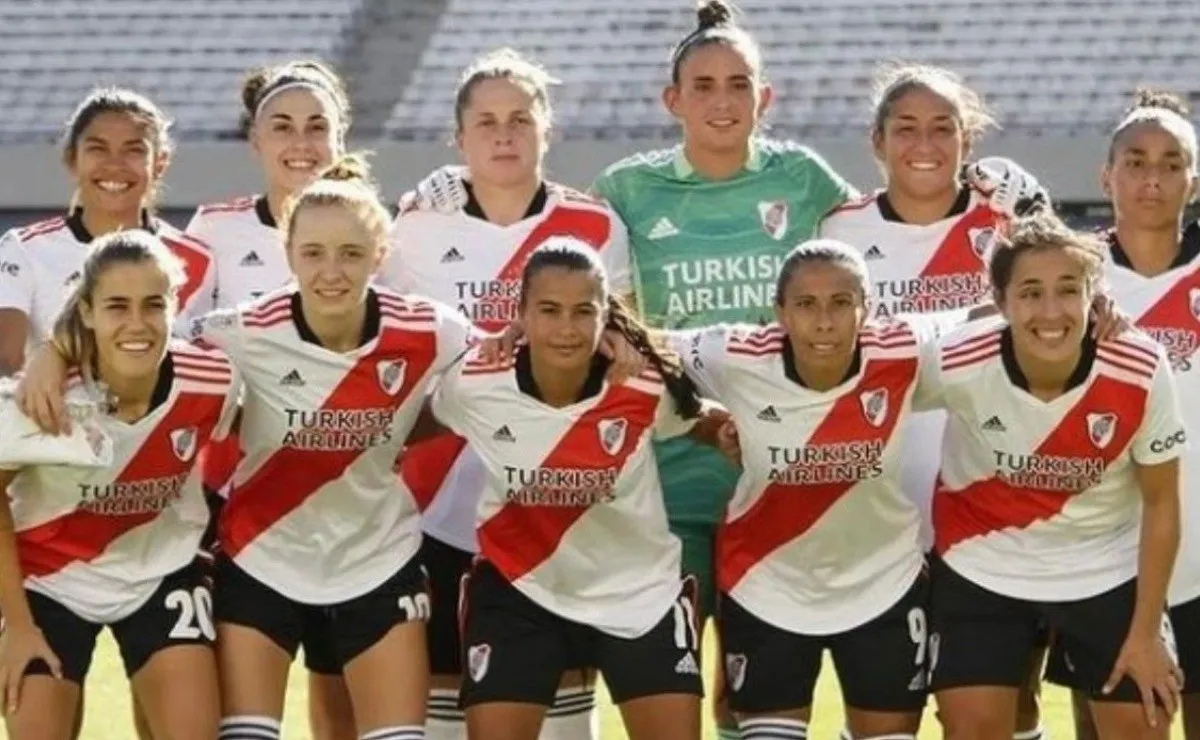 Las chicas enfrentan a Estudiantes en condición de visitante