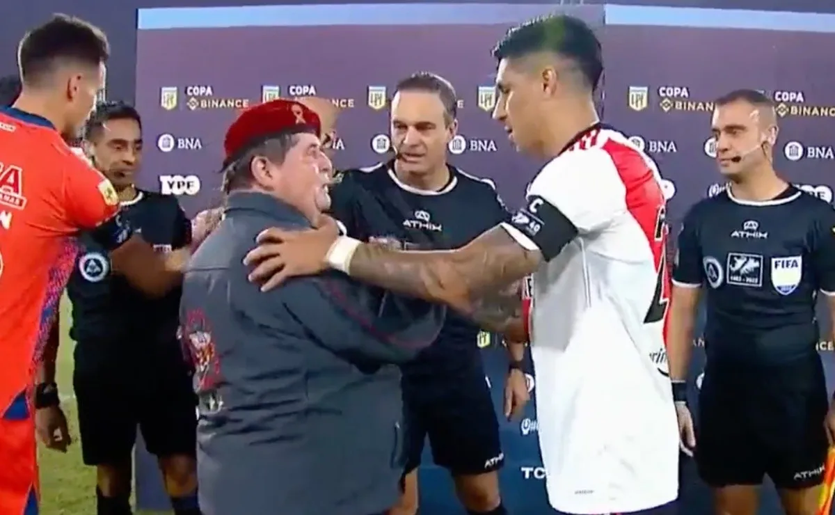 El capitán de River protagonizó un emotivo momento antes y después del partido.