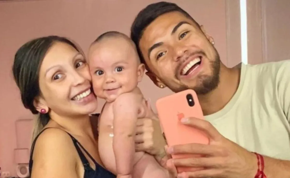 Paulo Díaz fue víctima de las bromas de su esposa post partido