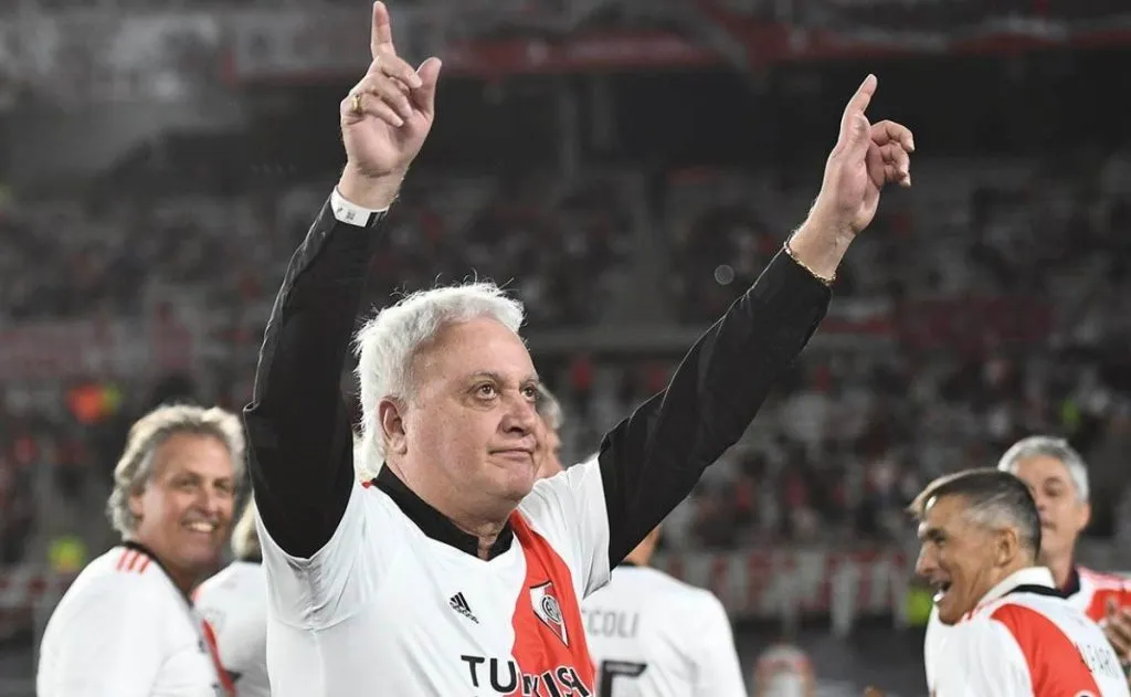 El Beto habló del Superclásico y dejó frases picantes contra Boca.