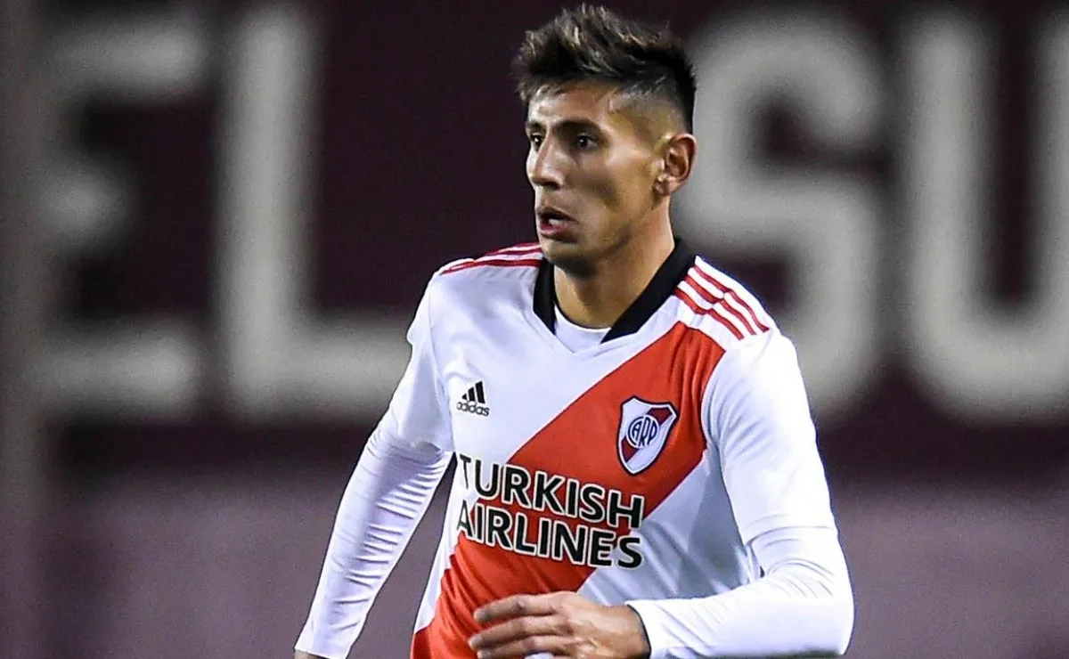Fabrizio Angileri se irá libre de River a mitad de año y en las últimas horas surgió la posibilidad que se vaya al Inter de Italia.