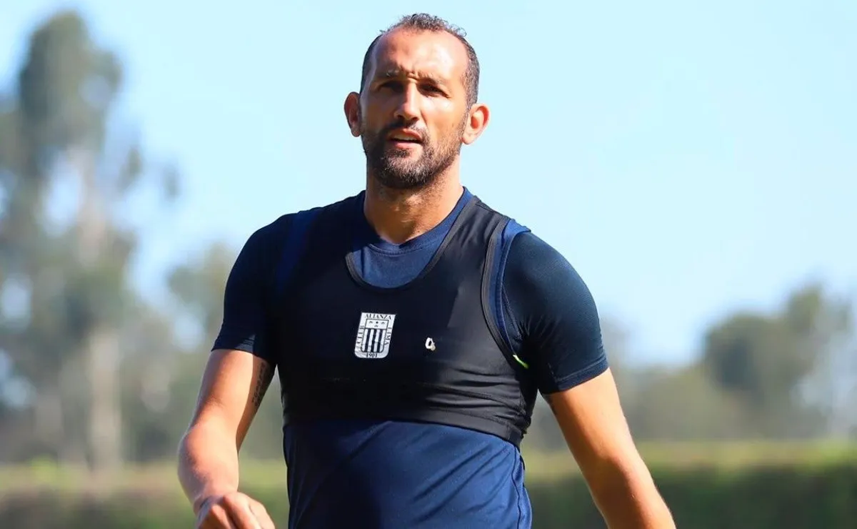 Hernán Barcos habló luego del sorteo de la Copa Libertadores y no dudó a la hora de decir que River es el gran candidato a quedarse con el grupo.