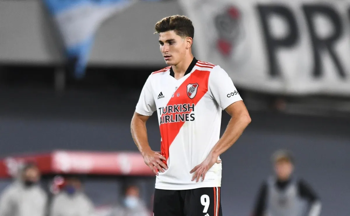 La bronca de Julián al no haber podido capitalizar las chances creadas.