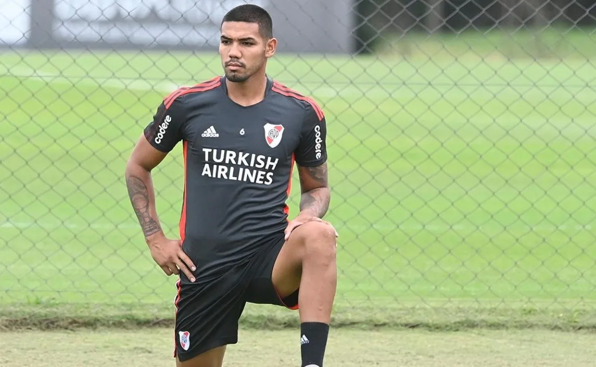 David Martínez se volvió a entrenar junto a sus compañeros y todo indica que volverá a la titularidad cuando River visite a Defensa y Justicia en la próxima fecha.