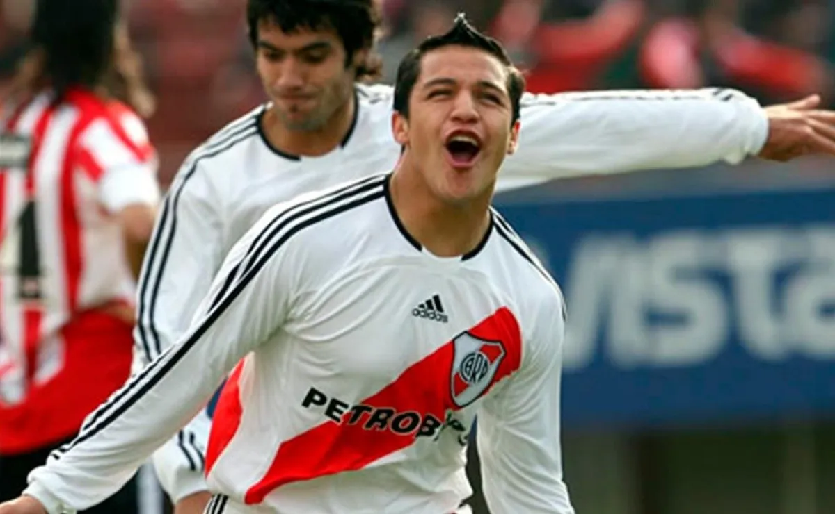 Alexis Sánchez quedará libre del Inter en junio y en River se ilusionan con volver a contar con él, en esta oportunidad Antonio Cassano ve con buenos ojos que eso suceda.