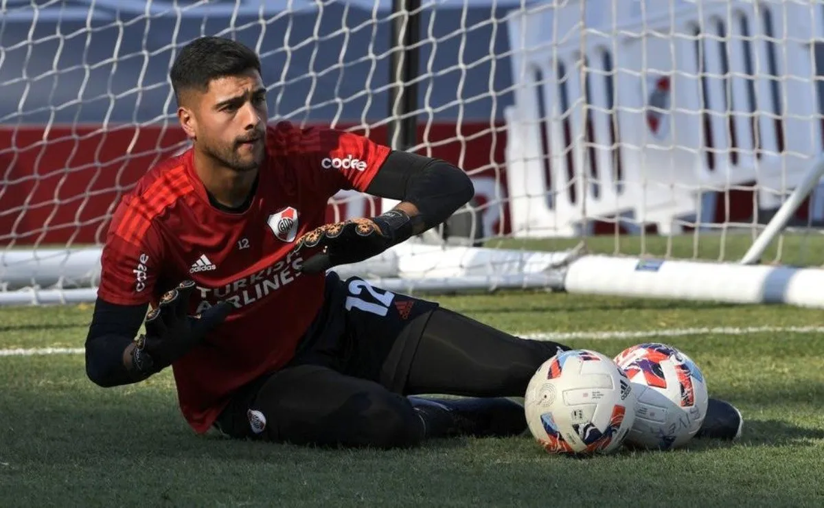 Franco Petroli tendrá la chance de atajar en el amistoso ante Huracán