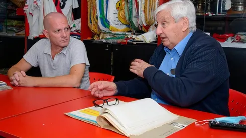Juan Carlos Sarnari estuvo de visita en el Museo River, el Nene fue el autor del primer gol de la historia del Más Grande en la Copa Libertadores, fue en 1966 ante Boca.