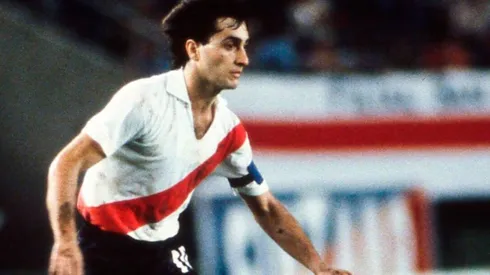 El Beto, el primer jugador del profesionalismo en anotar un triplete de penal con la camiseta de River.
