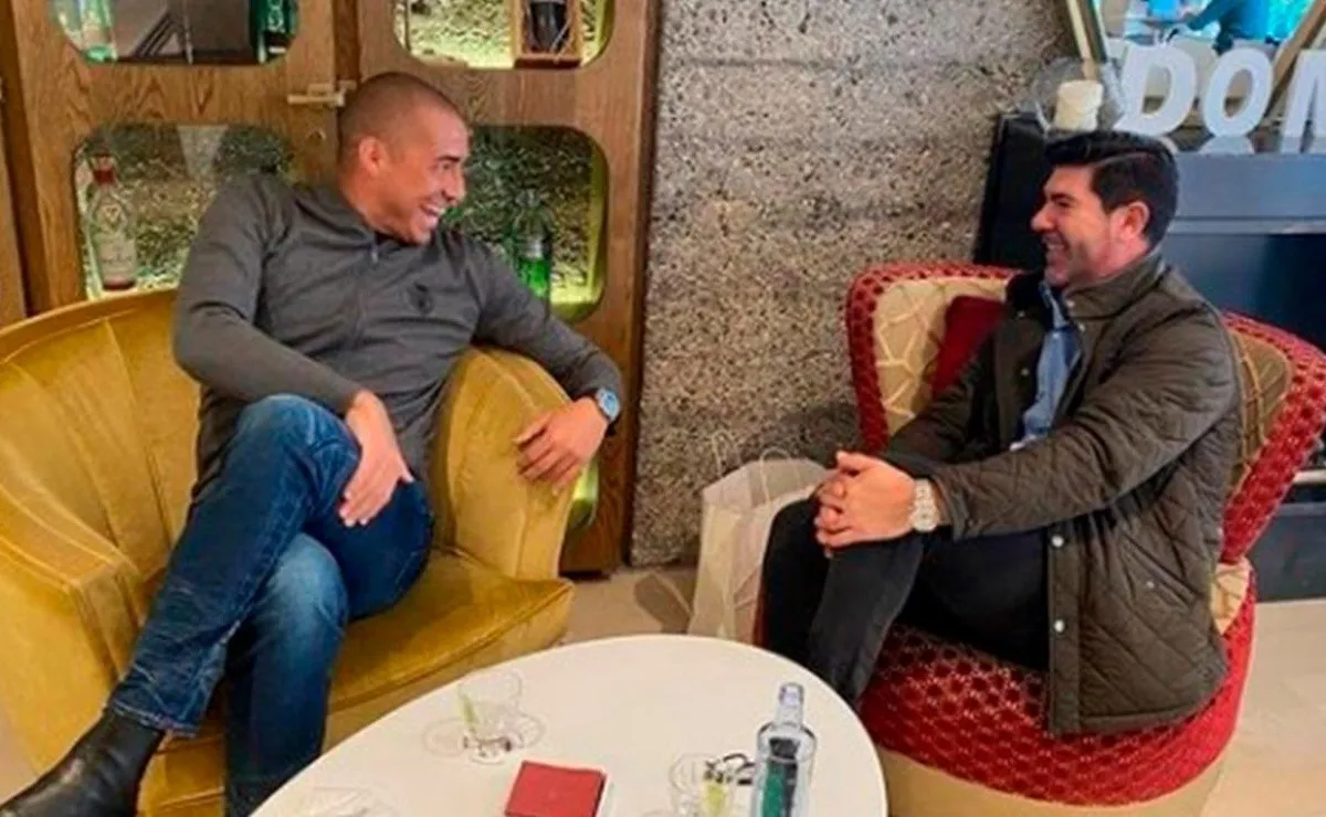 David Trezeguet junto a Marcelo Salas en un reencuentro de delanteros de River.