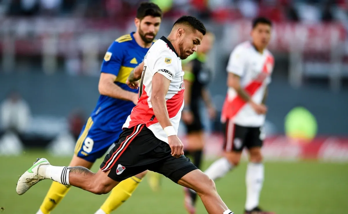 Este martes se resolverá si finalmente el Superclásico se jugará o no en horario nocturno.