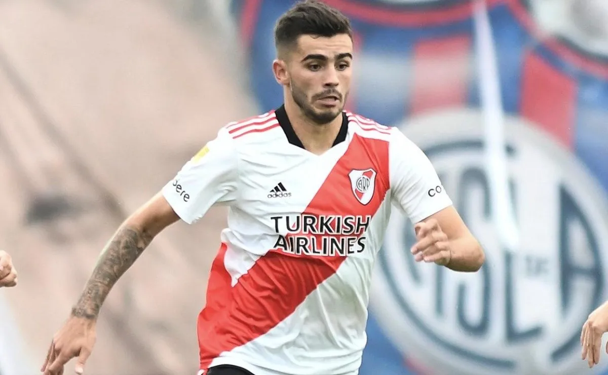 Santiago Simón, una de las joyas de Inferiores de River, habló sobre el interés del Barcelona para contratarlo.