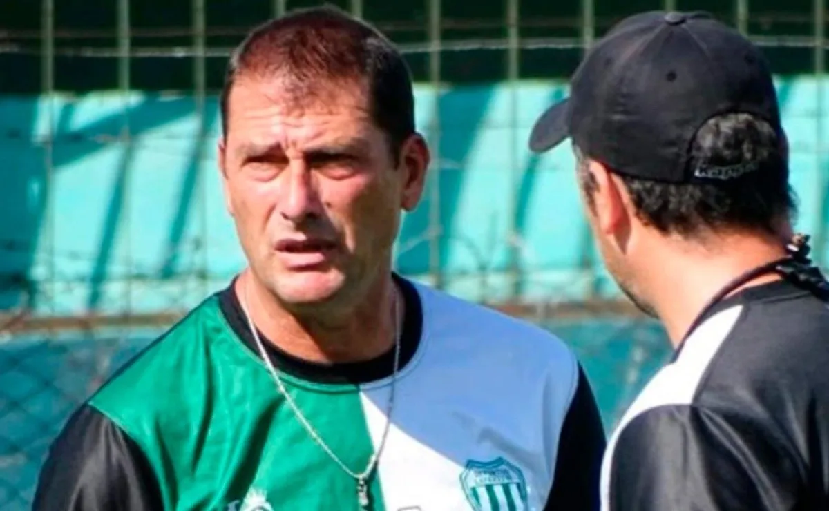 Cristian Aldirico, DT de Deportivo Laferrere palpitó el duelo con River por Copa Argentina del próximo miércoles y llenó de elogios a Marcelo Gallardo.