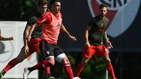 Matías Suárez volvió a ser titular en el amistoso de esta mañana.