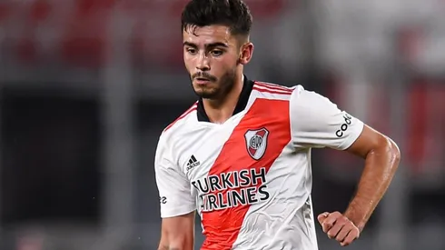 Santiago Simón tiene 19 años y apenas 29 partidos en River.