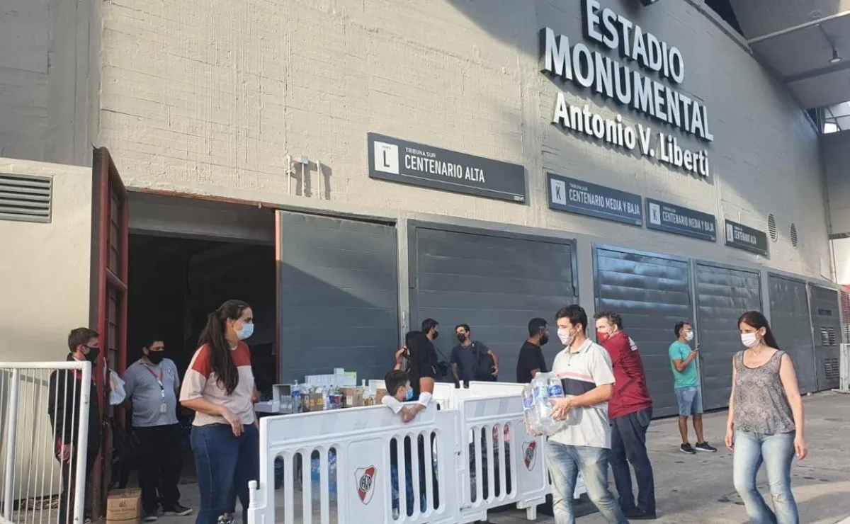 River pone el hombro para ayudar a Corrientes.