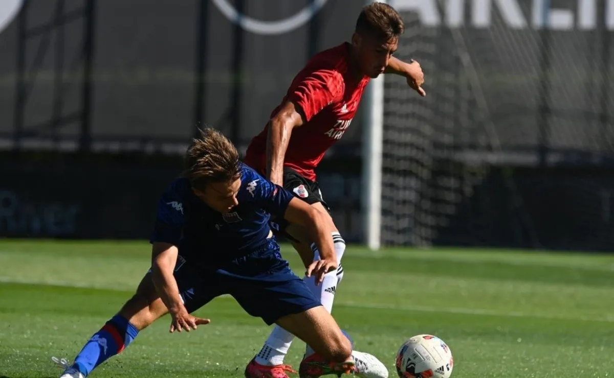 El Millonario se presenta en el River Camp.