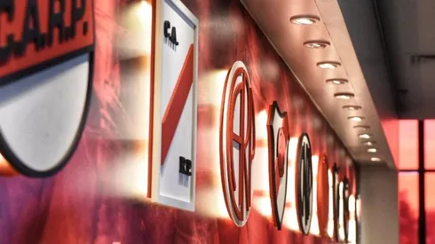 La evolución del escudo de River en su historia.