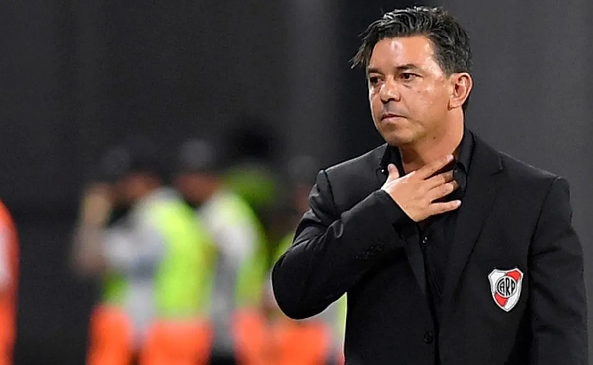 River tiene hasta el sábado a las 20 horas para incorporar a un futbolista en lugar de Jorge Carrascal, que se fue en los últimos días.