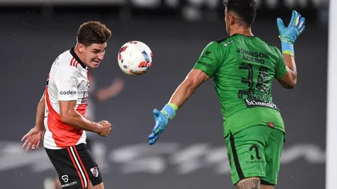Julián Álvarez tuvo otra noche soñada en el Monumental.