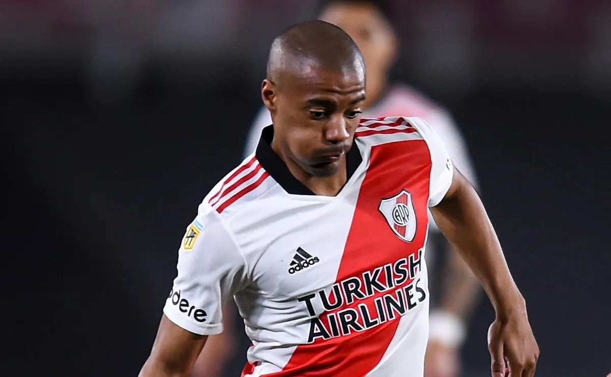 El uruguayo no estará en el banco de suplentes ante Patronato.