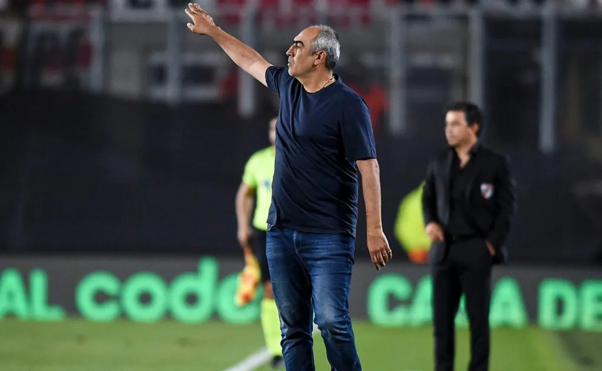 Iván Delfino, DT de Patronato, elogió a River y lo hizo de una manera muy particular. El Más Grande recibirá al Patrón el próximo miércoles.