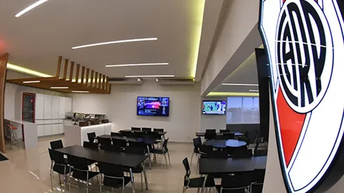 El Más Grande vuelve a hospedarse en el Vespucio Liberti antes de los partidos.