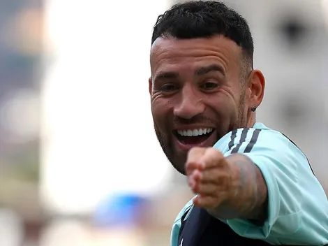 Otamendi festejó su cumpleaños con una torta riverplatense