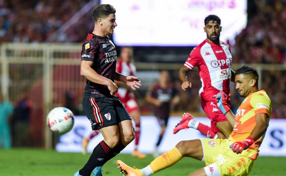 River visitó a Unión de Santa Fe en el Estadio 15 de abril por la primera fecha de la Zona A de la Copa de la Liga Profesional.