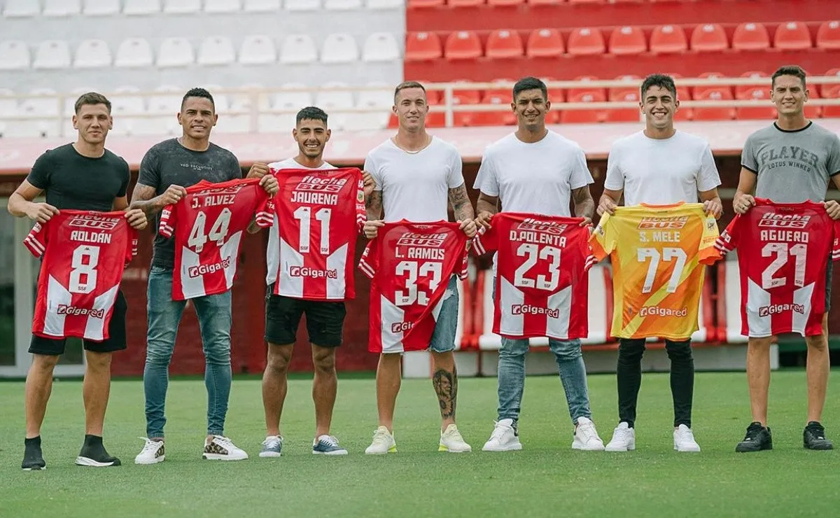 Diego Polenta, defensor uruguayo que sonó en River en varios mercados de pases, fue presentado a Unión, rival del Millonario para el debut en la Copa de la Liga.