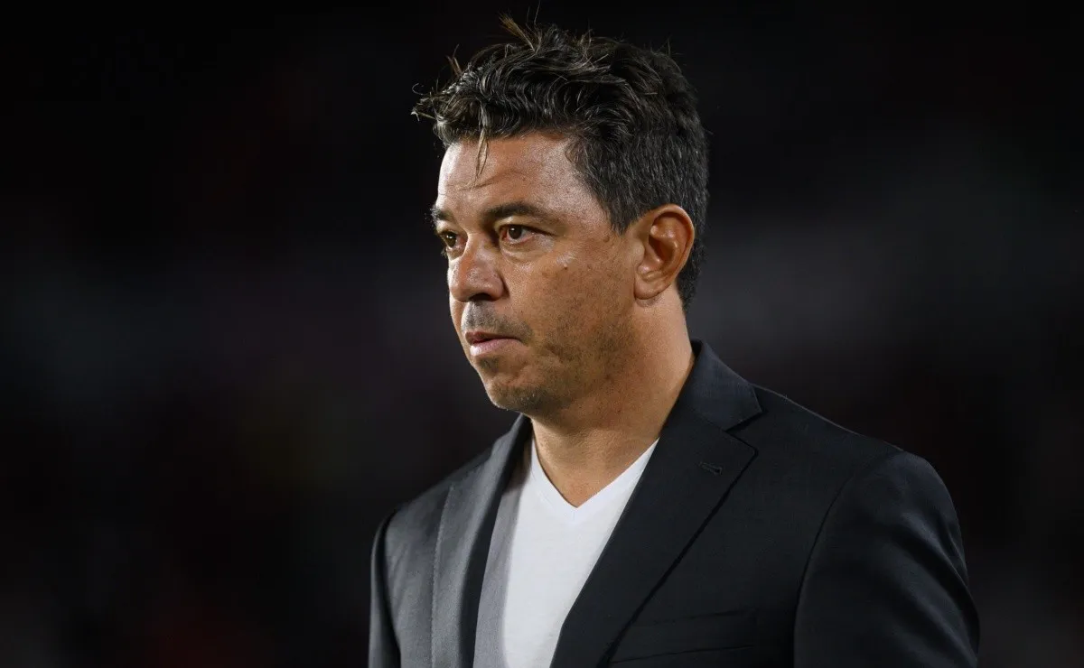 El Muñeco se vio obligado a postergar el debut oficial de Juanfer.