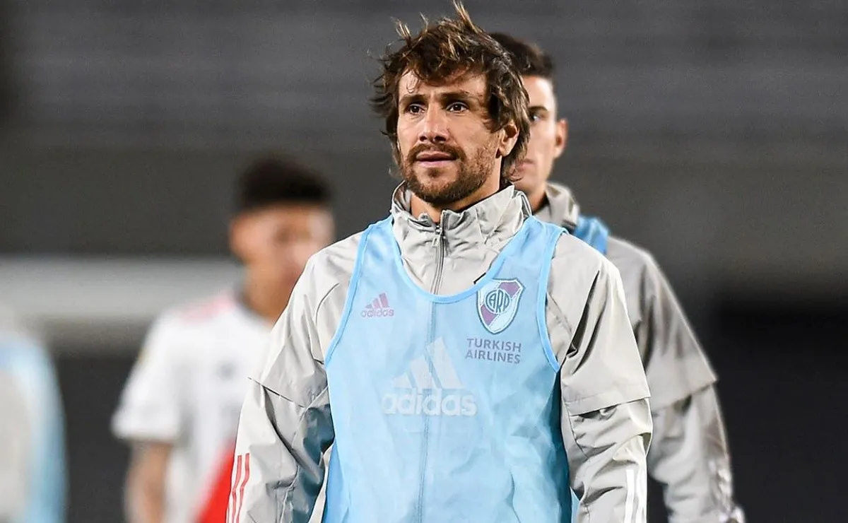 Leonardo Ponzio será operado el próximo miércoles de una rotura de ligamentos de su rodilla derecha, el propio León puso en duda su continuidad en Willisma Kemmis como jugador.