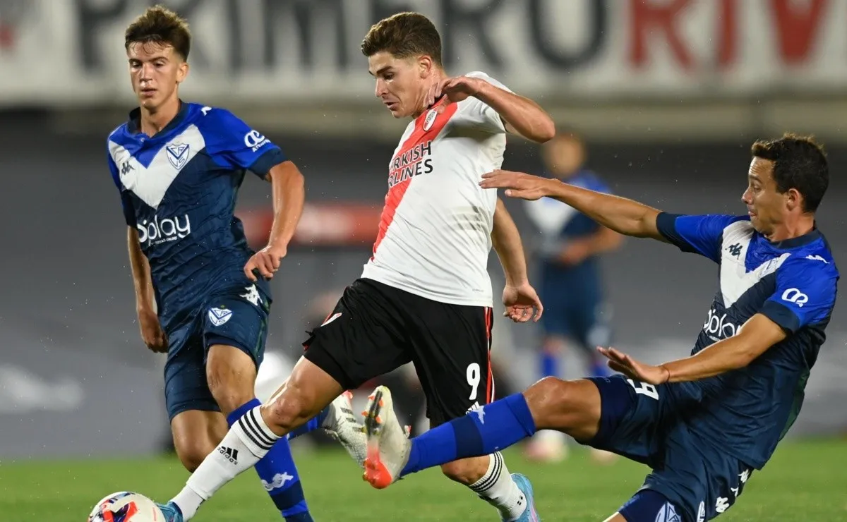 River enfrentó a Vélez en el Monumental en el último amistoso oficial antes del comienzo de la Copa de la Liga Profesional que será el próximo sábado ante Unión.