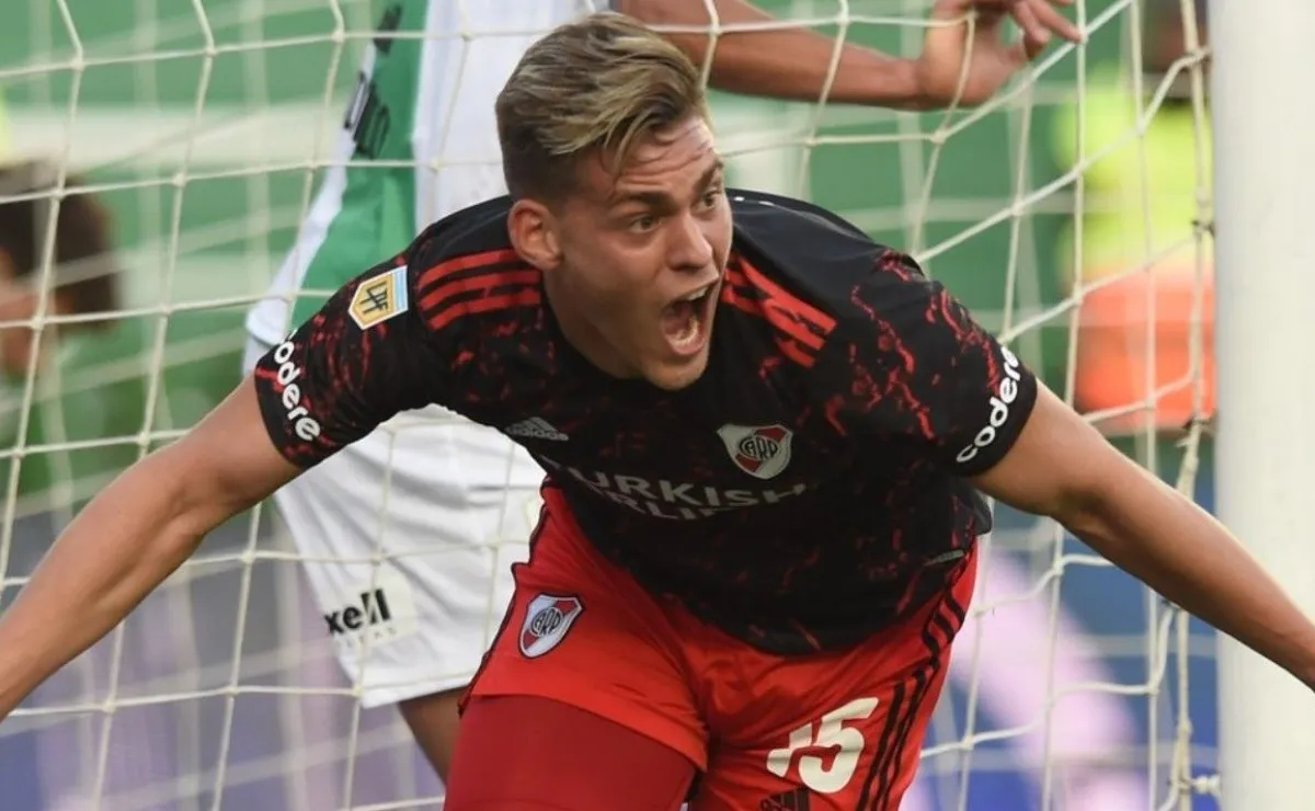 Federico Girotti dejó River tras 49 partidos y ocho goles.