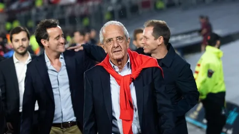 El ex mandamás del Millonario siguió de cerca la presentación de los refuerzos.