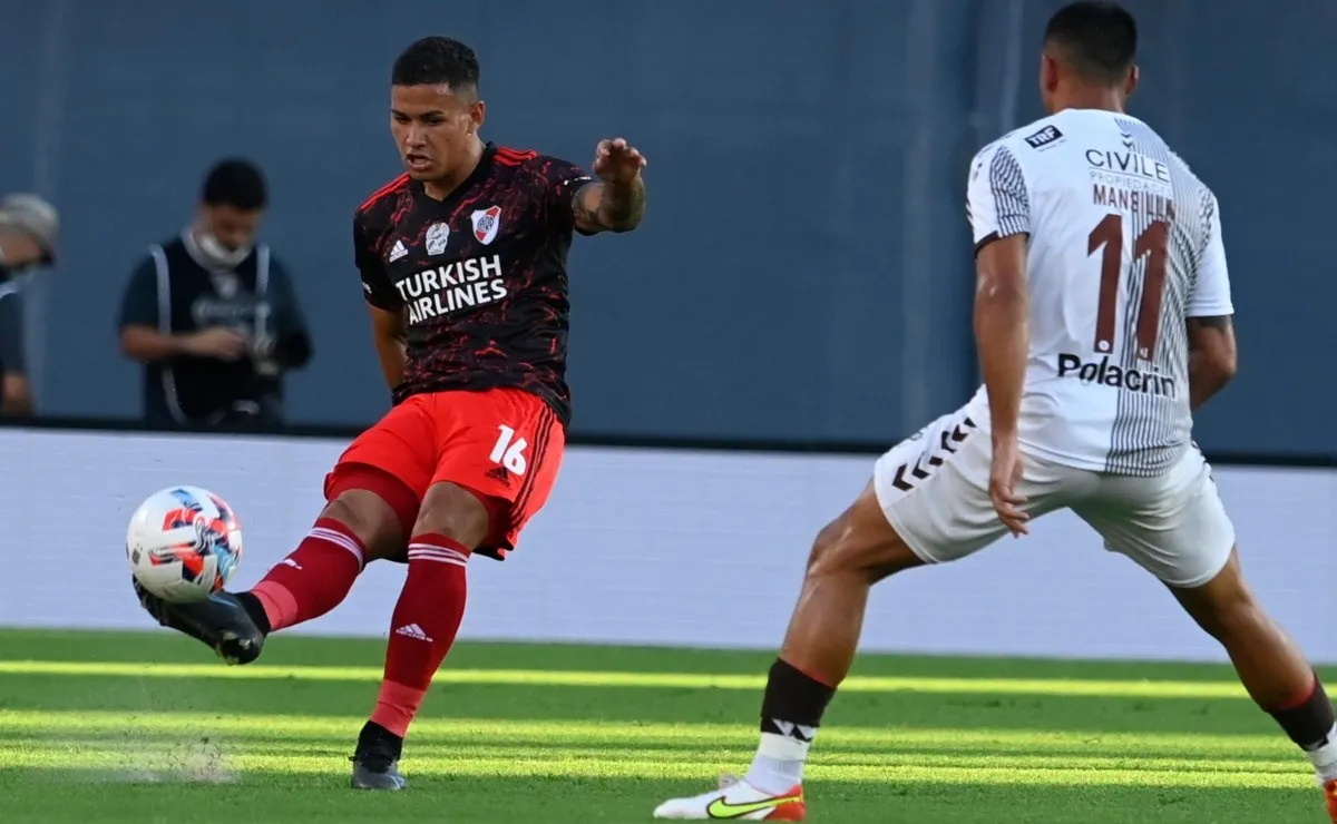 Alex Vigo fue titular y tuvo un buen rendimiento contra Platense.