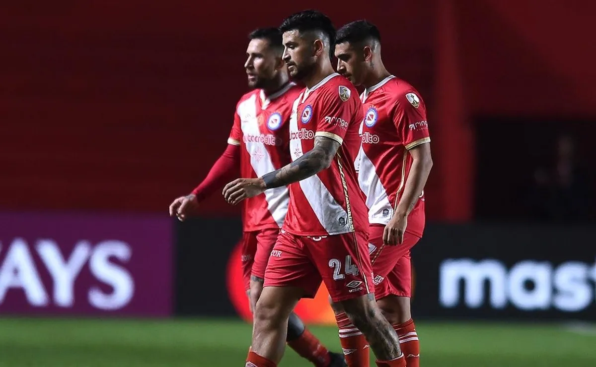 Elías Gómez se hizo la revisión médica y en las próximas horas firmará su contrato como nuevo jugador de River.