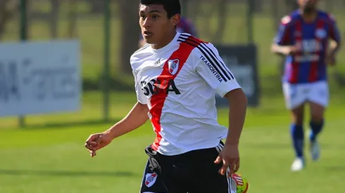 El defensor solo disputó un partido oficial con la camiseta de River.