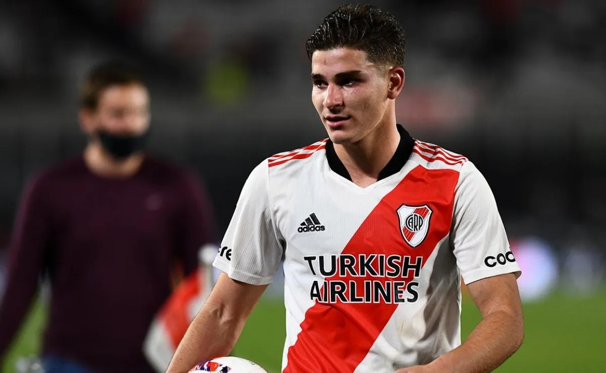 Julián Álvarez, la joya de River que se irá a Manchester City a mitad de año.
