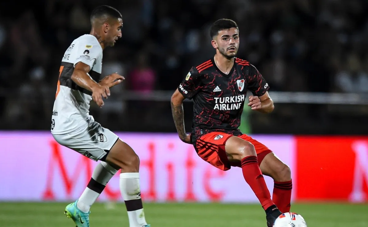 River y Platense en enfrentan en el Monumental.