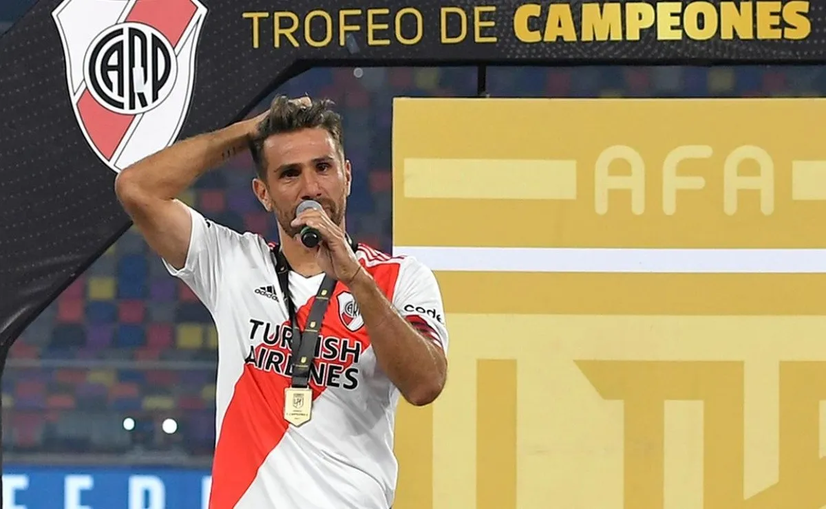 Leonardo Ponzio contó cómo se siente tras el retiro, además habló de su futuro vinculado a River y cómo vive la experiencia de jugar para el club de su infancia.