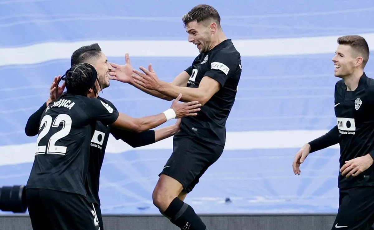 Lucas Boyé anotó un gol y brindó una asistencia en el empate entre Elche y Real Madrid en el Bernabéu, el ex River fue la gran figura del partido.