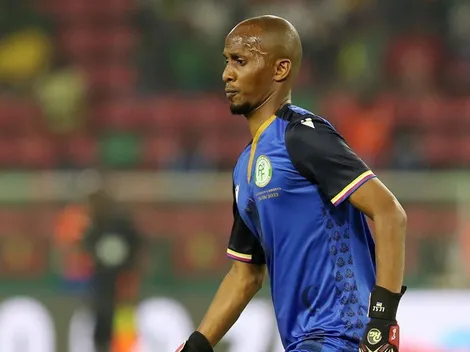 Como River contra Santa Fe: Comoras salió con un jugador de campo al arco