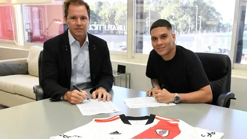 El Nalgón fue presentado oficialmente y ya firmó su contrato con River.