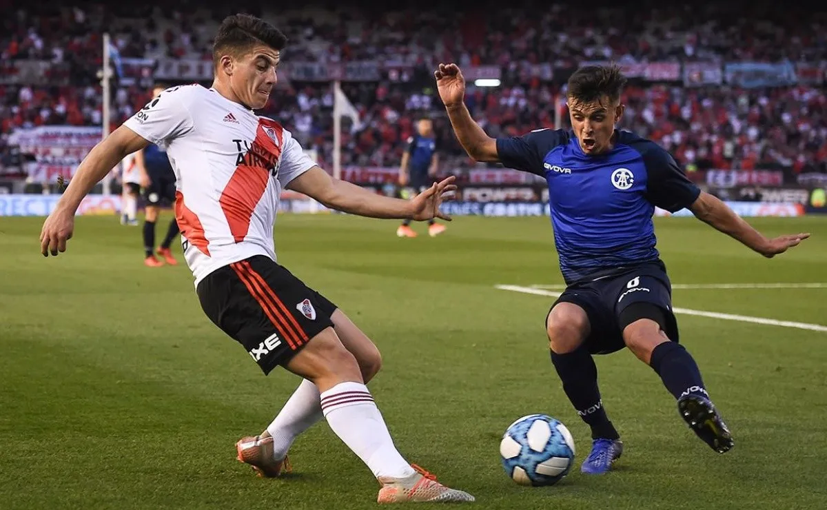 Elías López, futbolista de River que renovó su préstamo con Godoy Cruz, se refirió al futuro de Julián Álvarez, que tendría todo acordado para pasar al Manchester City.