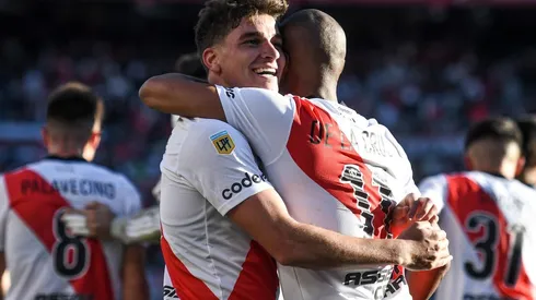 Julián Álvarez interesa en varios clubes de Europa, entre ellos el Napoli, Atalanta y Niza.