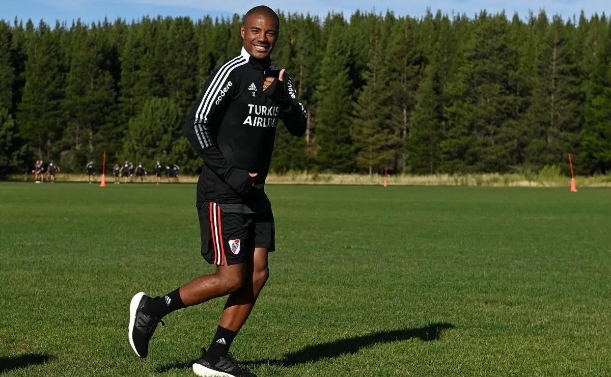 Nicolás De la Cruz se pone a punto físicamente para regresar a las canchas.