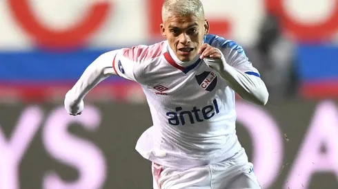 Brian Ocampo, que había estado en la órbita de River en este mercado de pases finalmente renovó su contrato con Nacional de Montevideo.